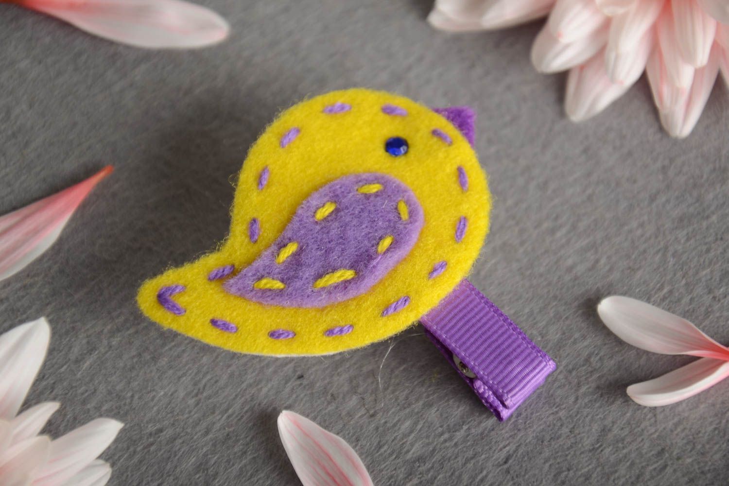 Handmade hairpin made of rep ribbons and fleece for baby Bird yellow and purple photo 1