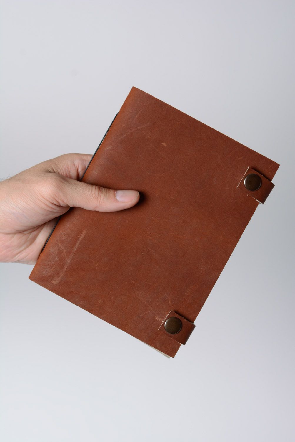 Handmade brown genuine leather notebook with kraft paper and buttons photo 5