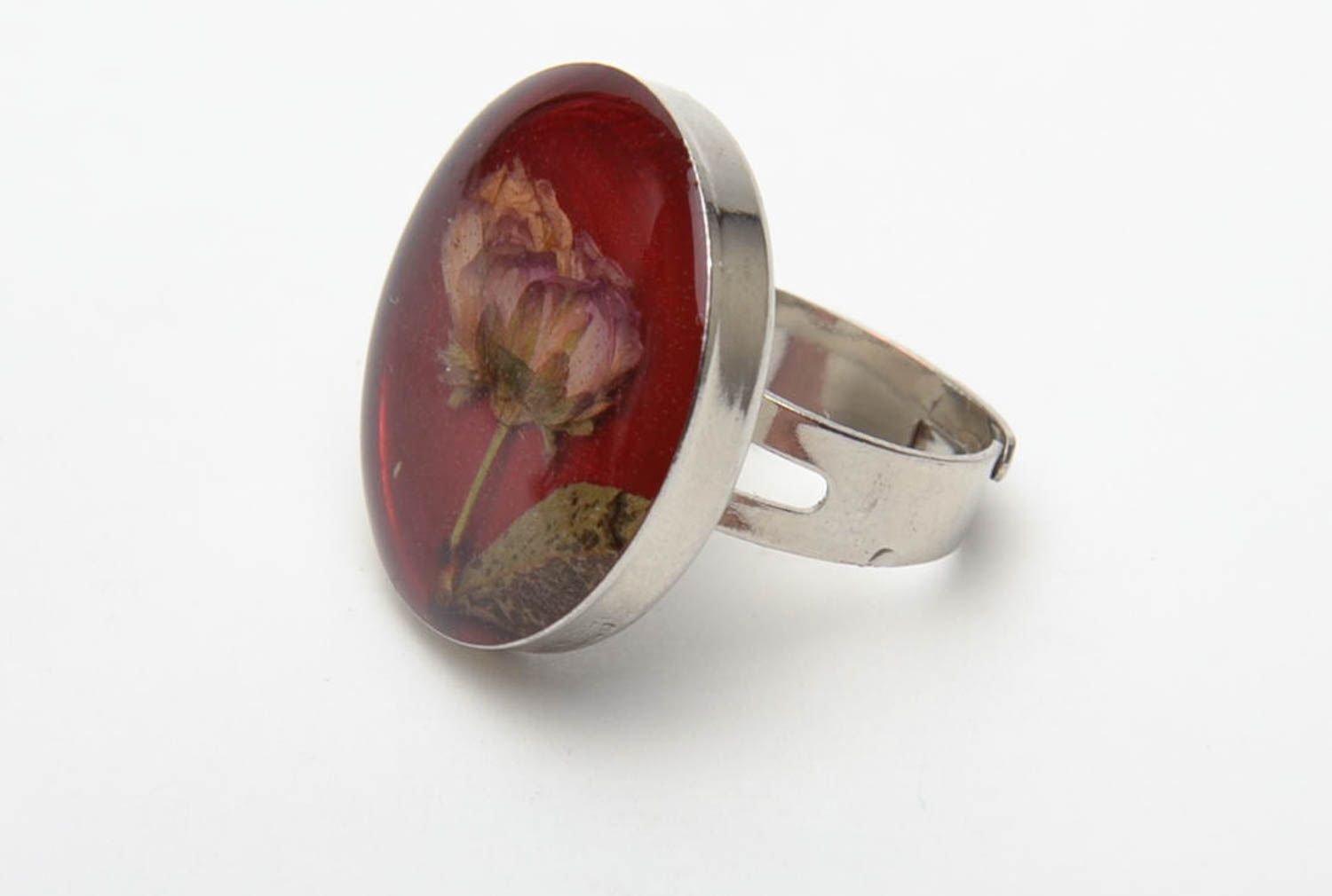 Unusual round ring with natural flower in epoxy resin photo 3