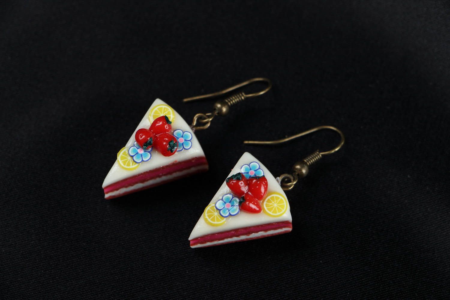 Boucles d'oreilles en pâte polymère Gâteau  photo 1