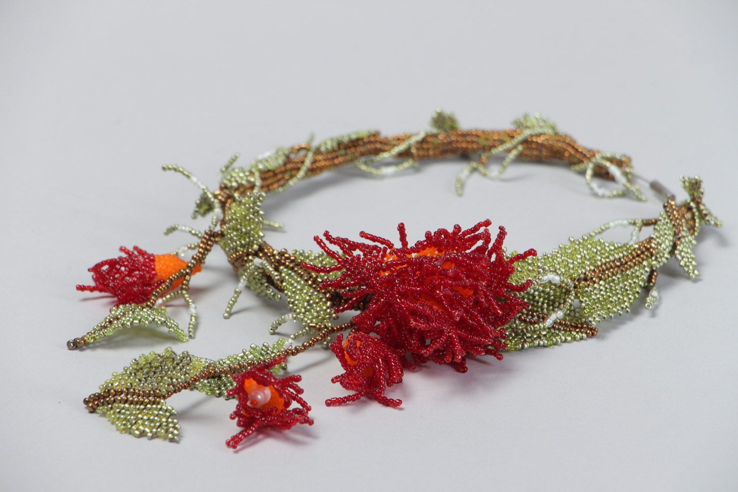 Красочное ожерелье из бисера в виде жгута с речным жемчугом ручной работы  фото 3