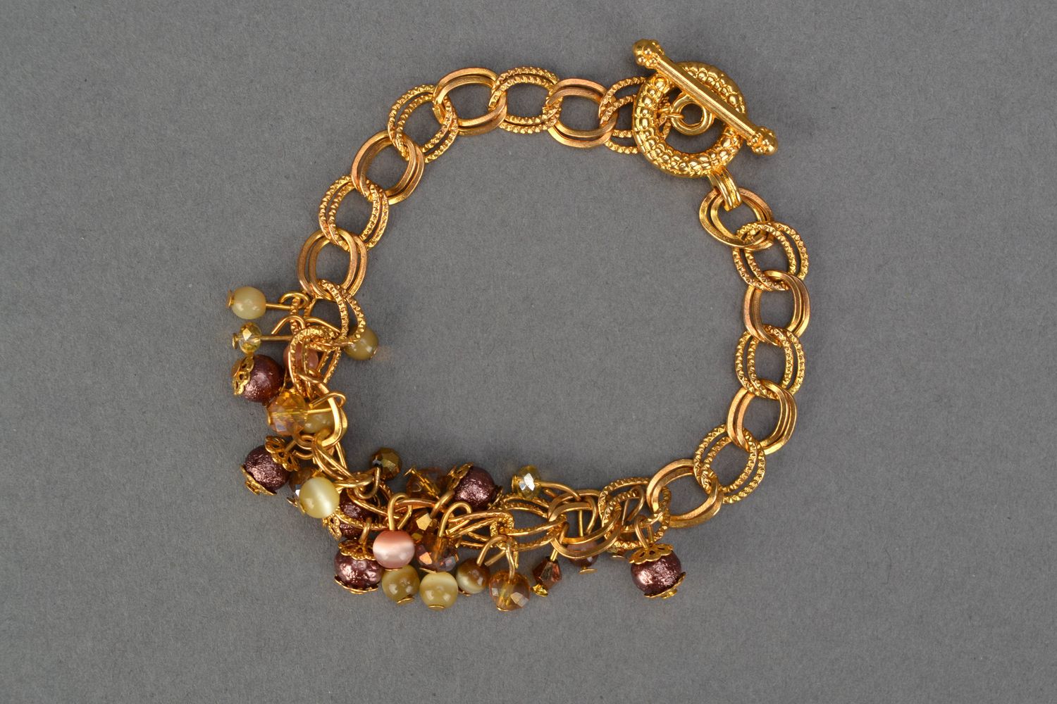Beaded chain bracelet of gold color photo 1