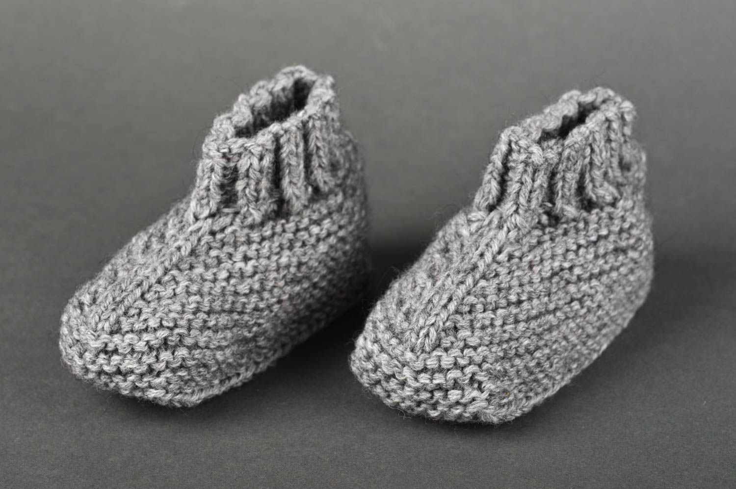Chaussons bébé faits main Chaussure bébé gris en mi-laine Cadeau original photo 2