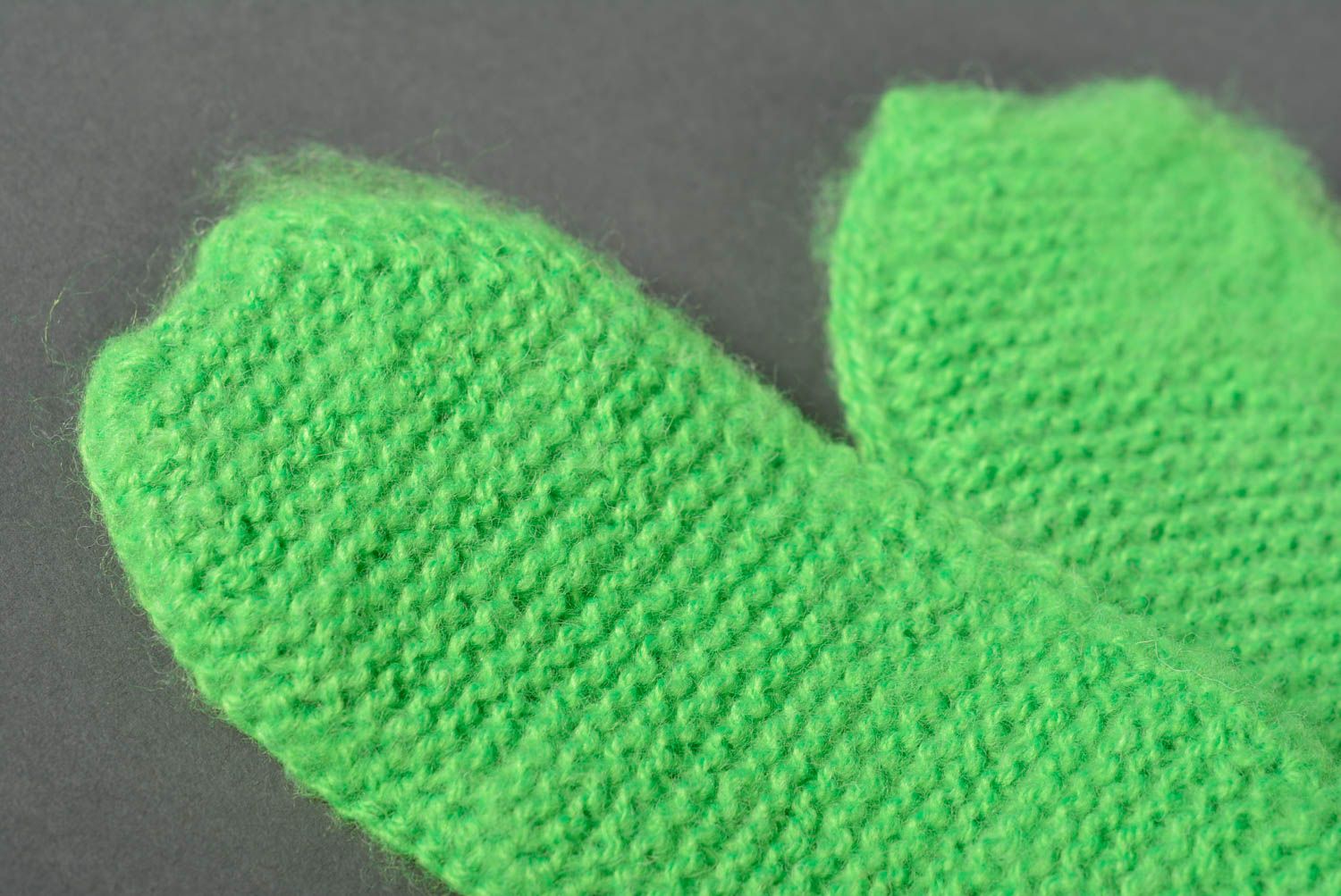 Peluche chien vert Jouet tricot fait main Décoration chambre originale en laine photo 5