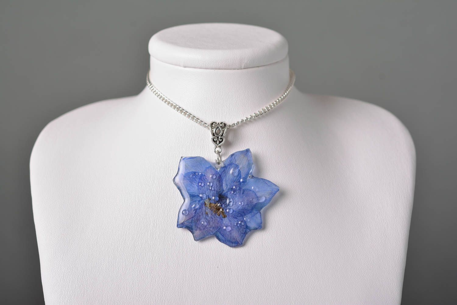 Elegant pendant botanic jewelry handmade jewelry with natural flowers for women photo 2