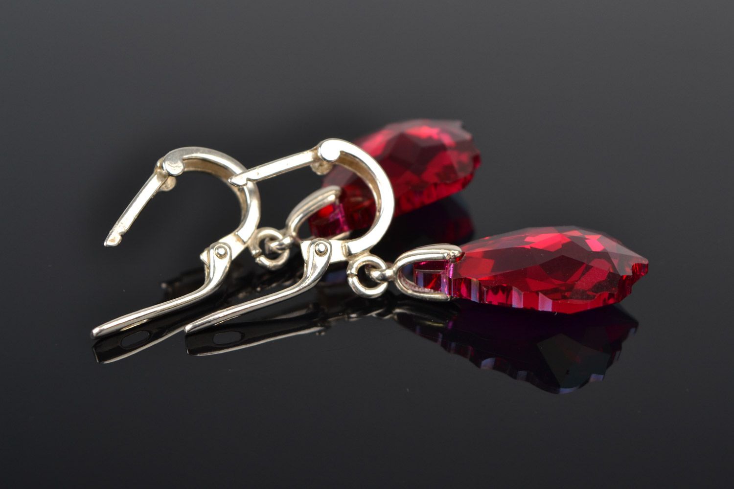 Handmade long dangling earrings with red sparkling Austrian crystals photo 4