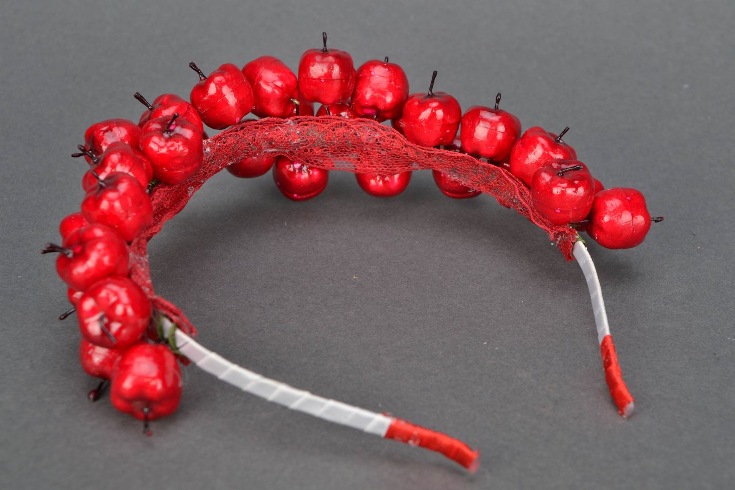 Beautiful headband with red apples photo 4