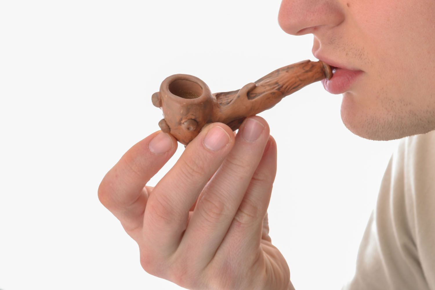 Red clay smoking pipe photo 5
