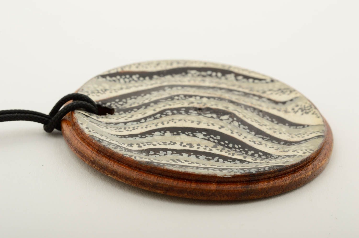 Handmade wooden round pendant designer cute pendant accessory in ethnic style photo 4