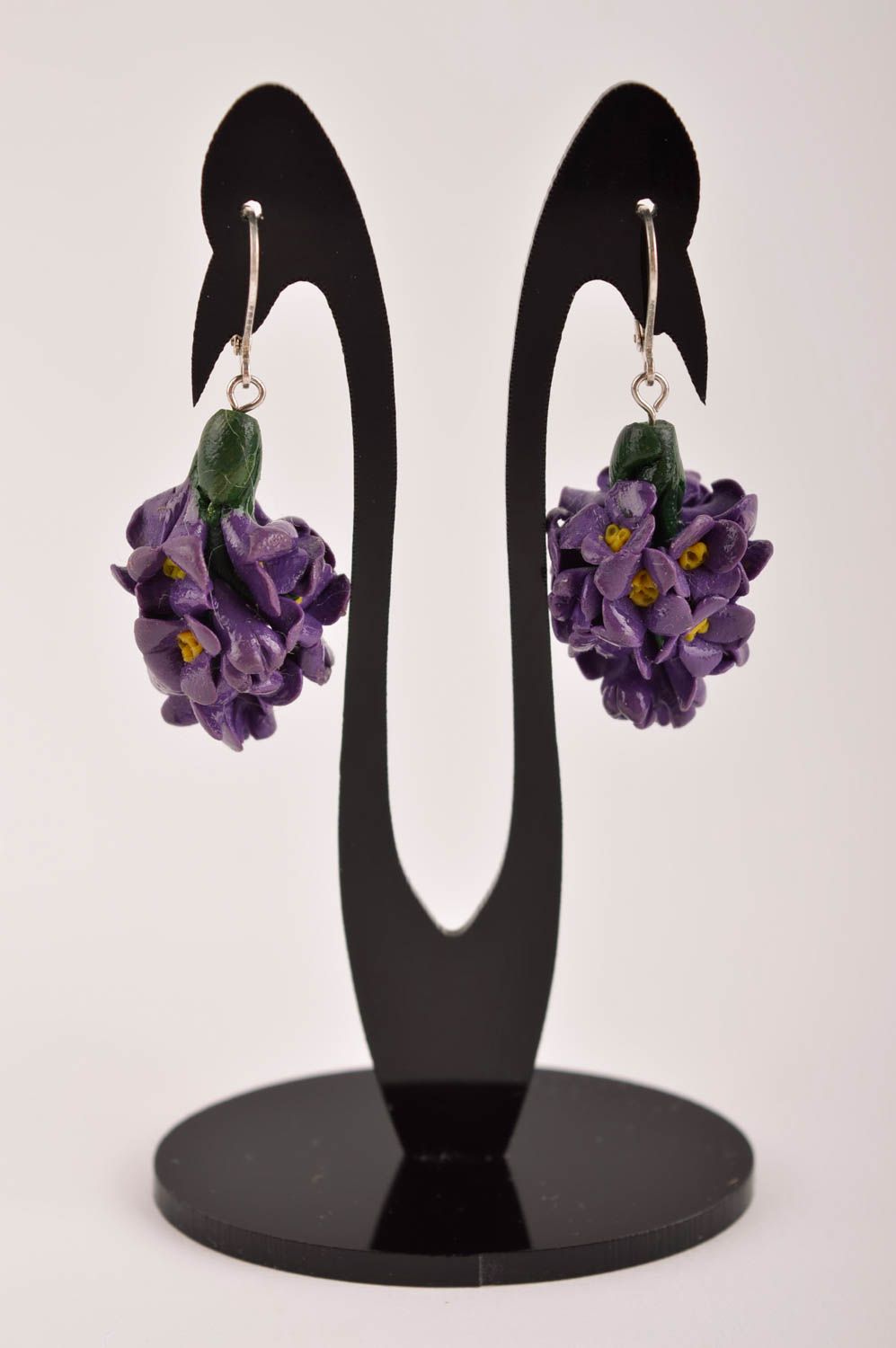 Серьги с цветами украшение ручной работы серьги из полимерной глины фиолетовые фото 2