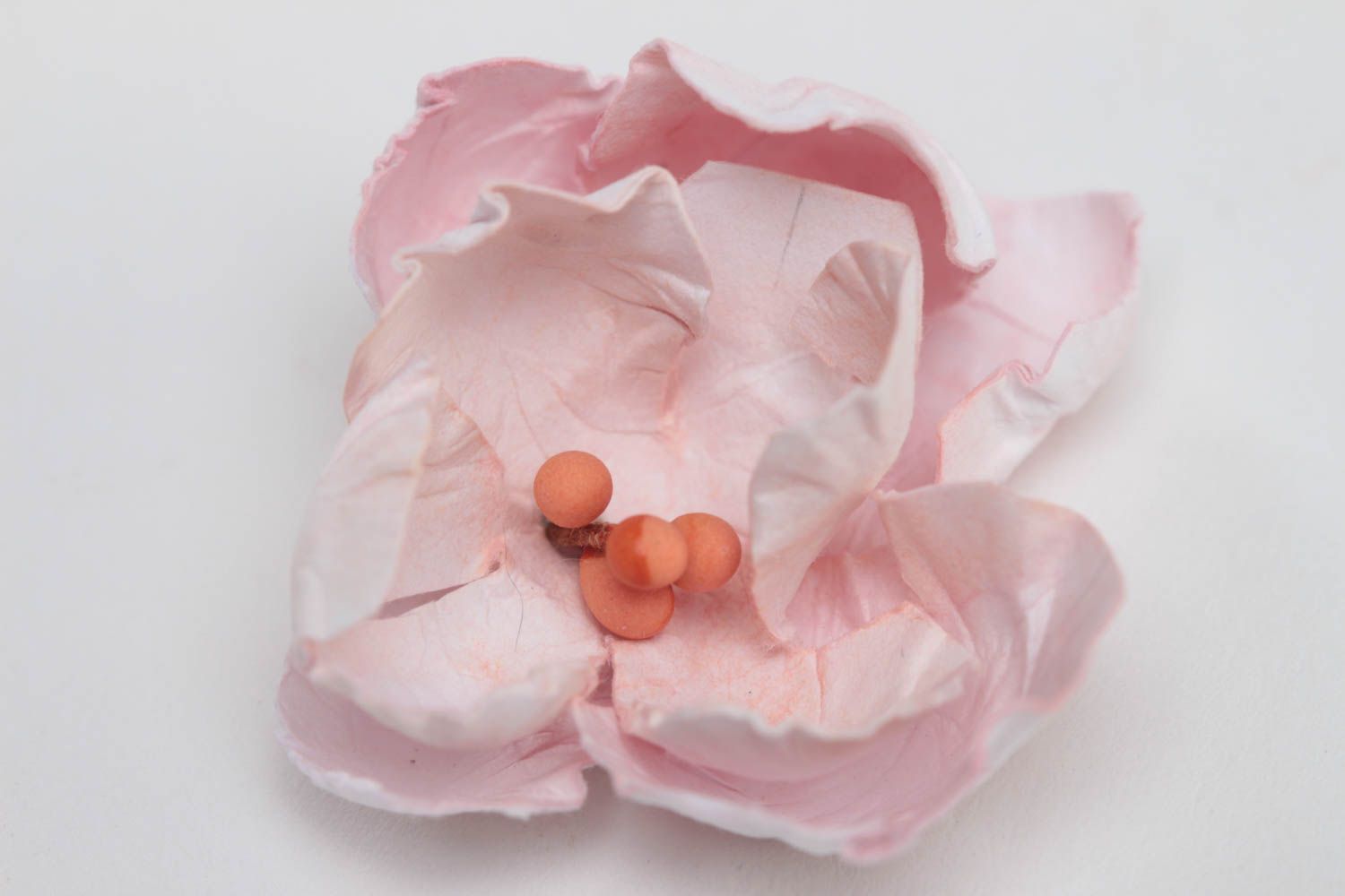Fleur en papier pour scrapbooking faite main décorative peinte couleur rose pale photo 2
