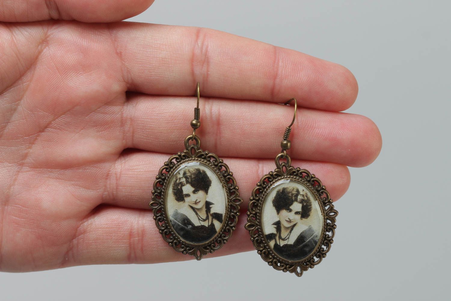 Egg-shaped vintage handmade earrings made of glass glaze with a portrait of a woman photo 5