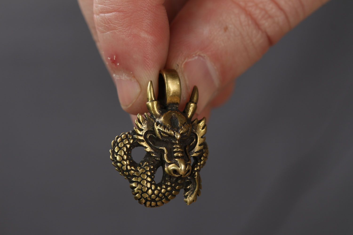 Pendentif en bronze fait main Dragon photo 3