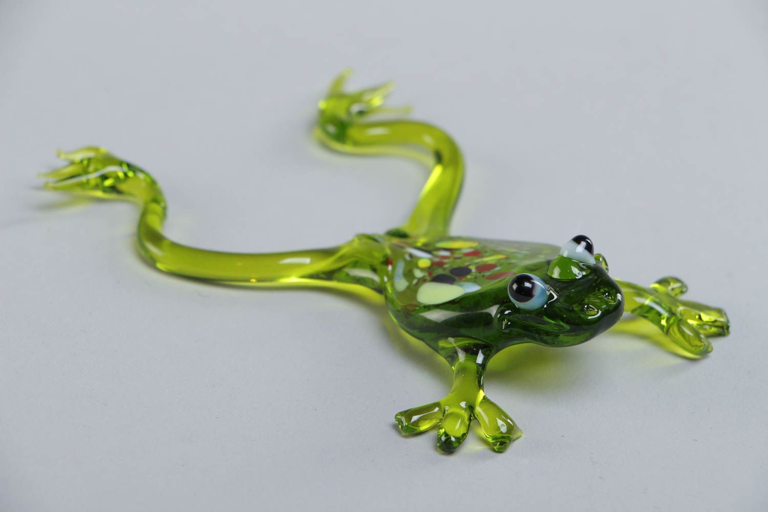 Handmade collectible lampwork glass miniature animal figurine of green frog photo 3