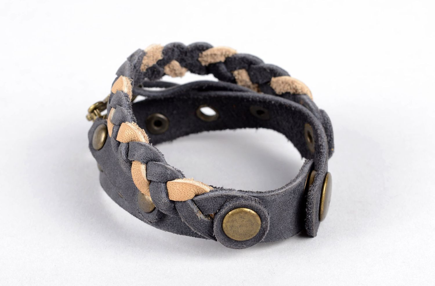 Bracelet en cuir naturel Bijou fait main avec ancre métallique Accessoire femme photo 2