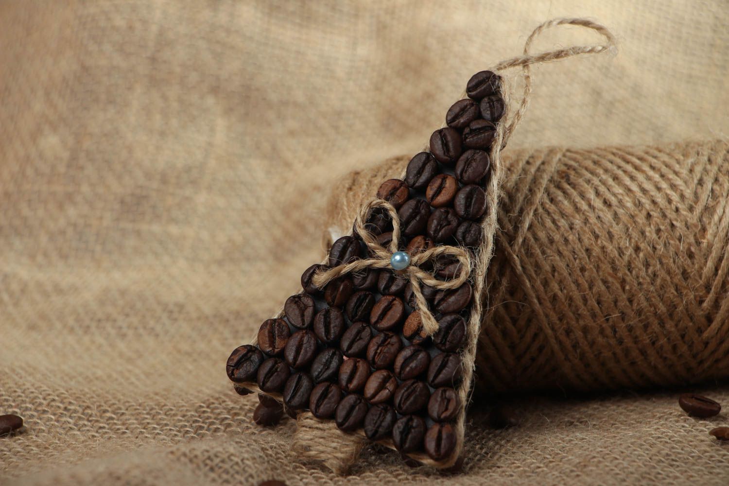 Árbol decorativo de café con forma de abeto  foto 4