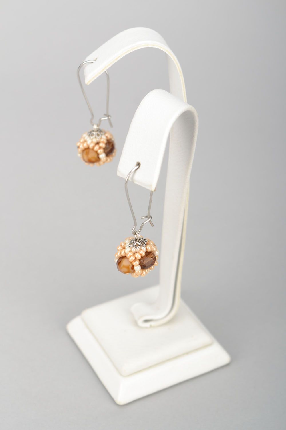 Boucles d'oreilles en perles de rocaille et cristal faites main photo 1