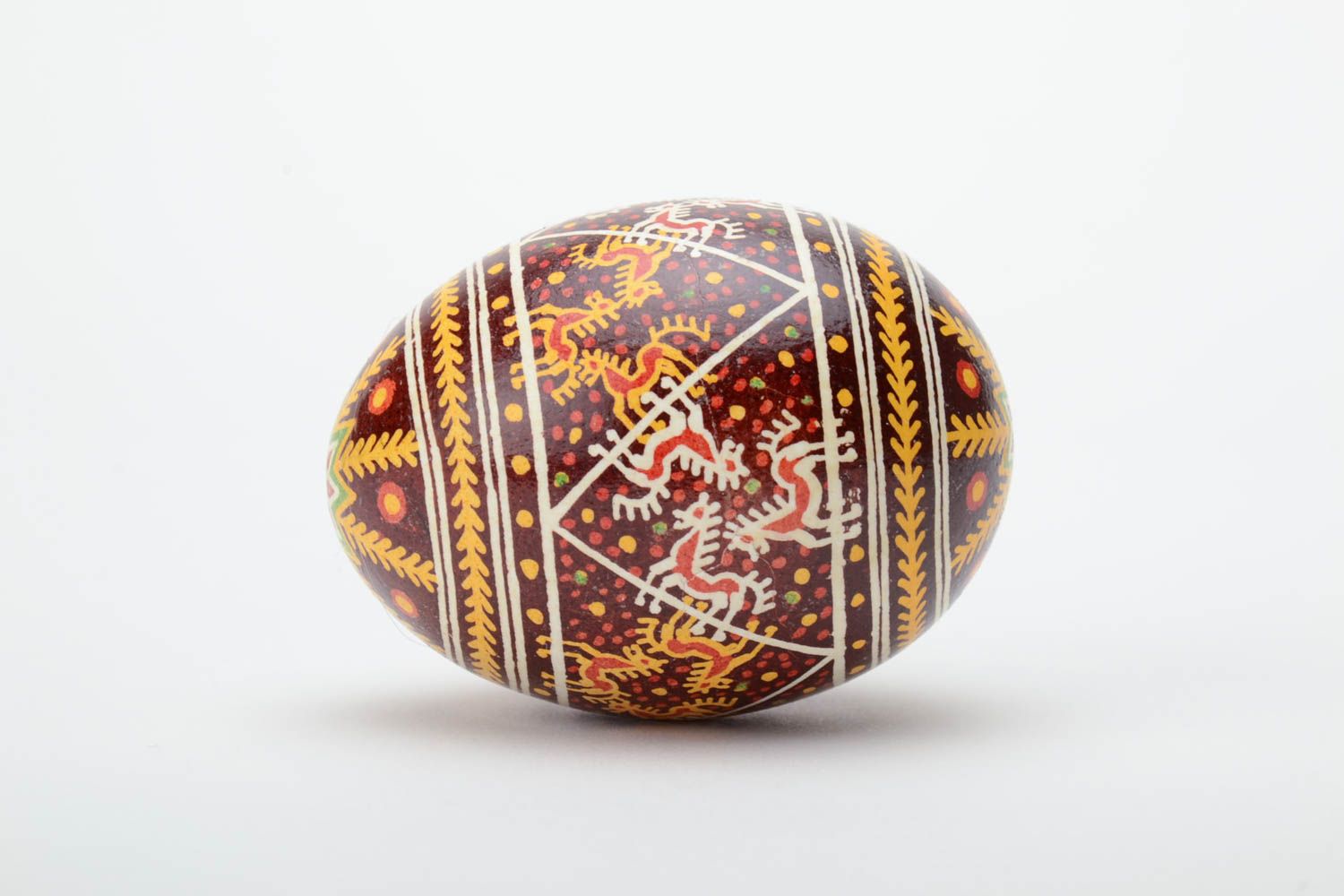 Handmade decorative Easter egg painted with hot wax traditional pysanka photo 3