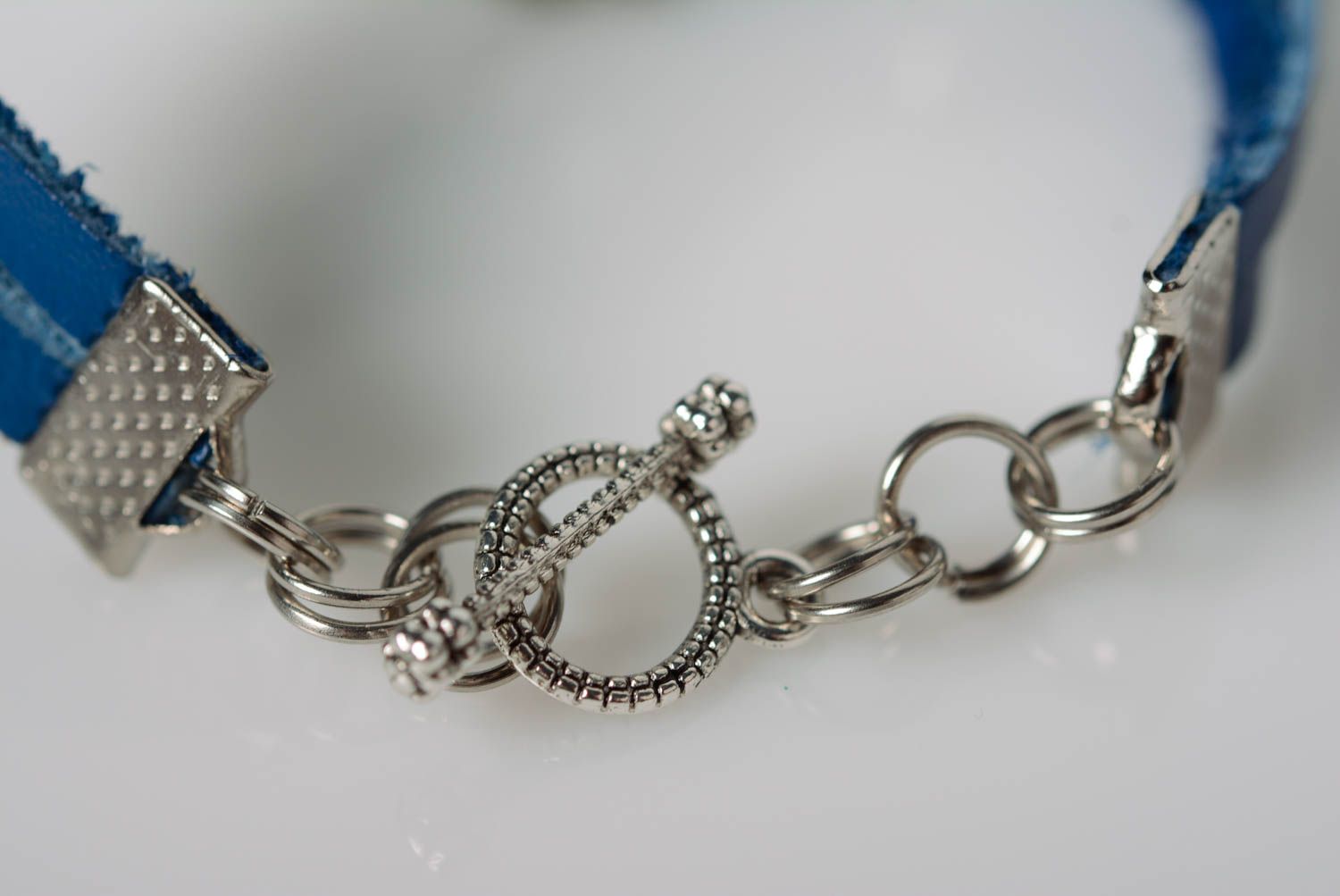Joli bracelet bague original en cuir naturel bleu avec métal fait main photo 5