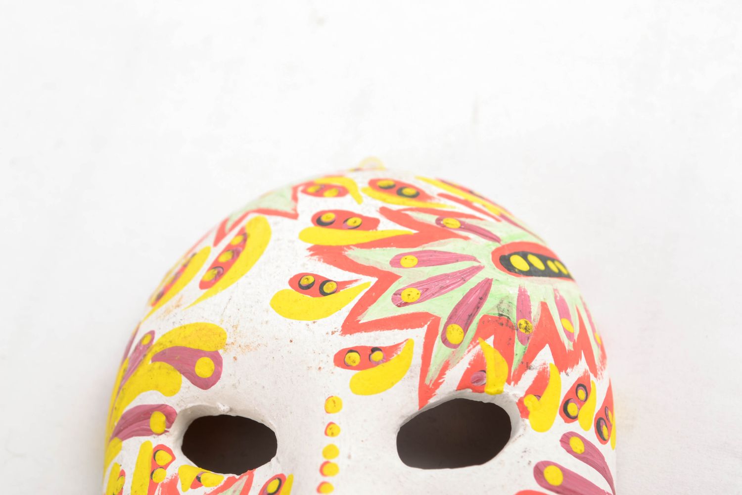 Masque décoratif avec peinture fait main Clair photo 3