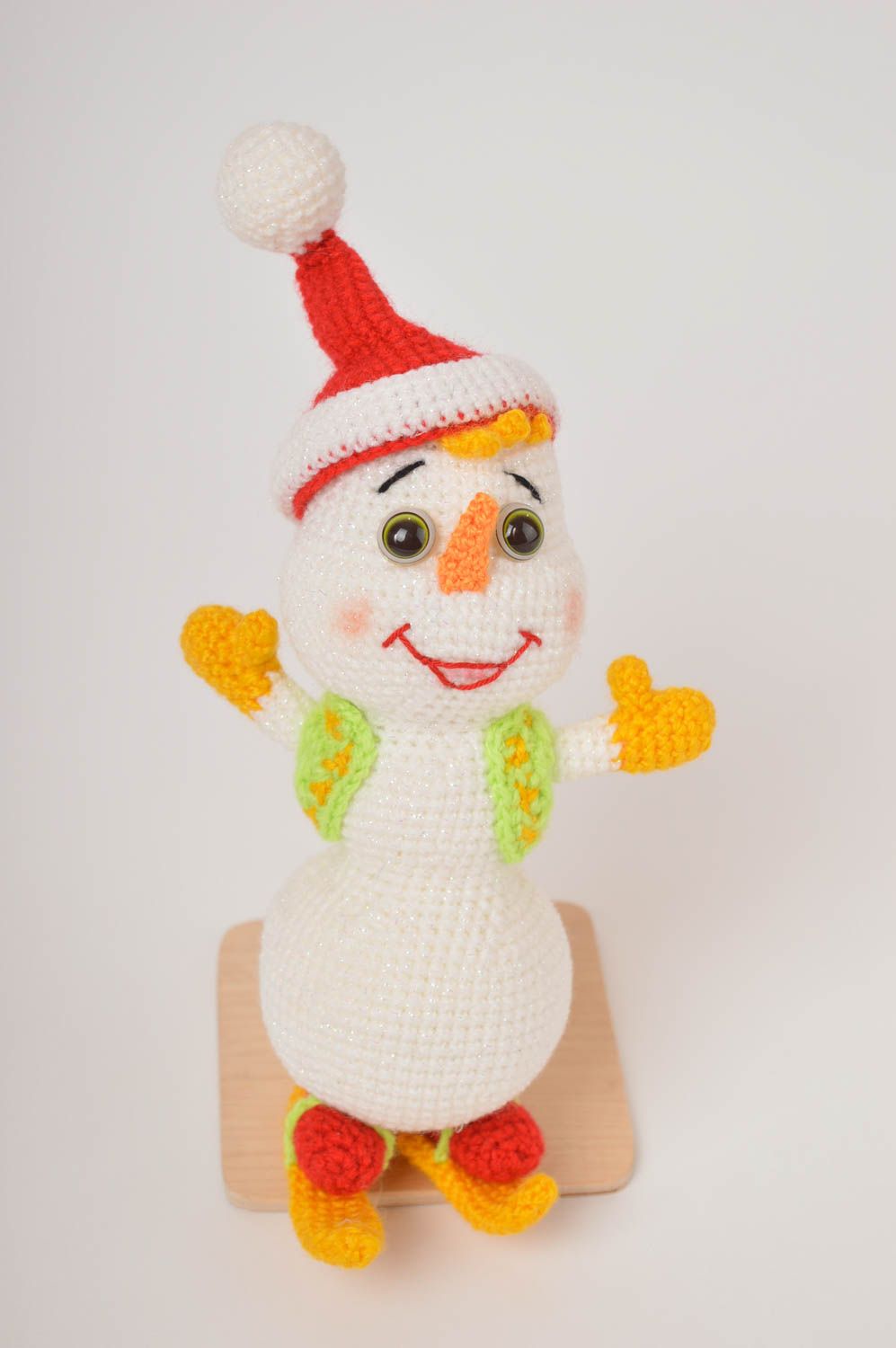 Peluche bonhomme de neige Jouet fait main design original Cadeau enfant photo 3
