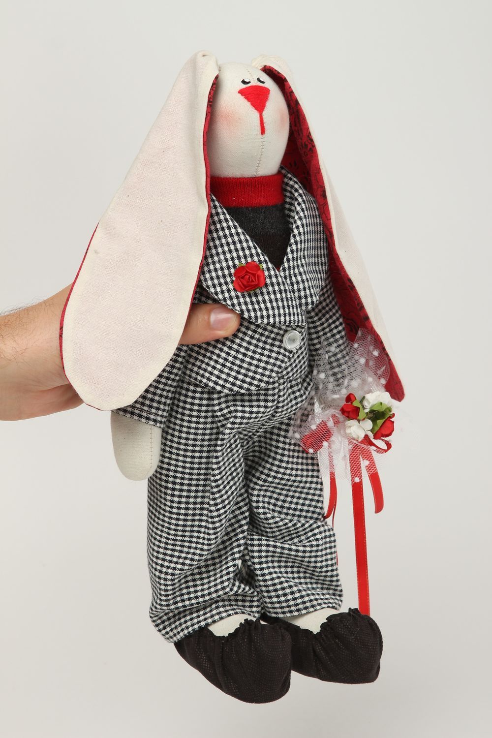 Handmade Kuscheltier Hase im Anzug Stoff Spielzeug Geschenk für Kinder  foto 5