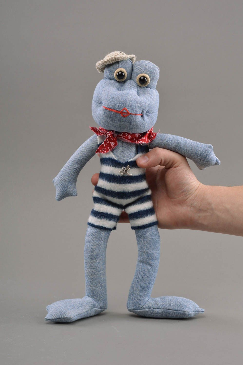 Handgemachtes kuscheliges Spielzeug aus Stoff Frosch in Blau für Kinder foto 4