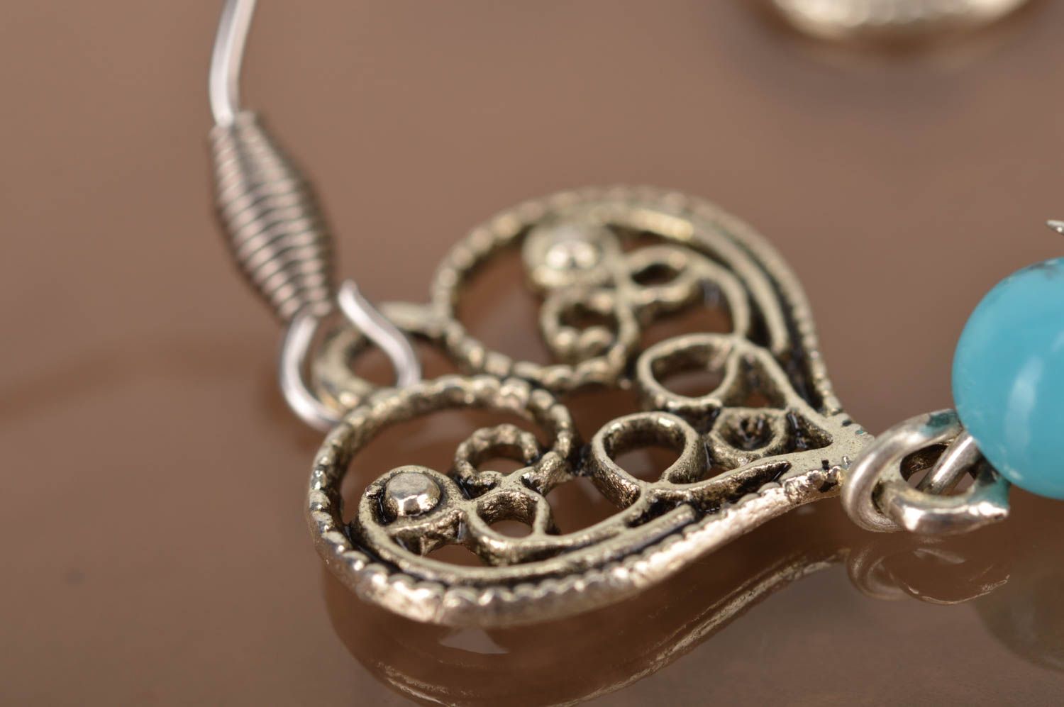 Boucles d'oreilles pendantes Bijou fait main Cadeau pour femme Cœur en métal photo 4