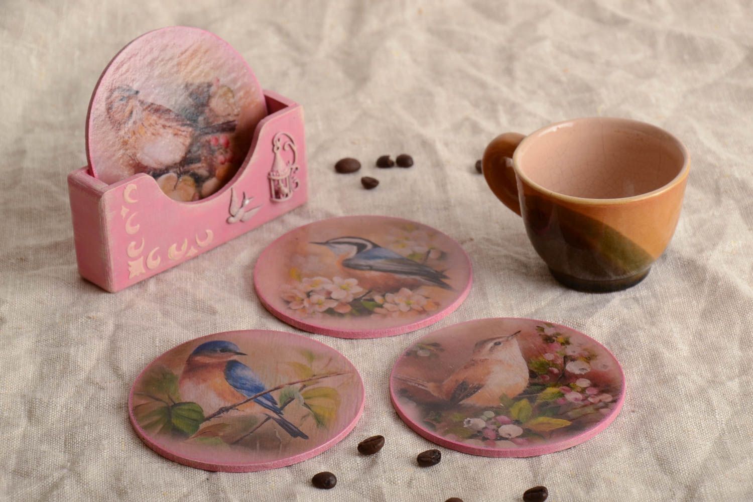 Набор подставок под чашки круглые декупаж розовые 4 штуки с птичками хэнд мейд фото 1