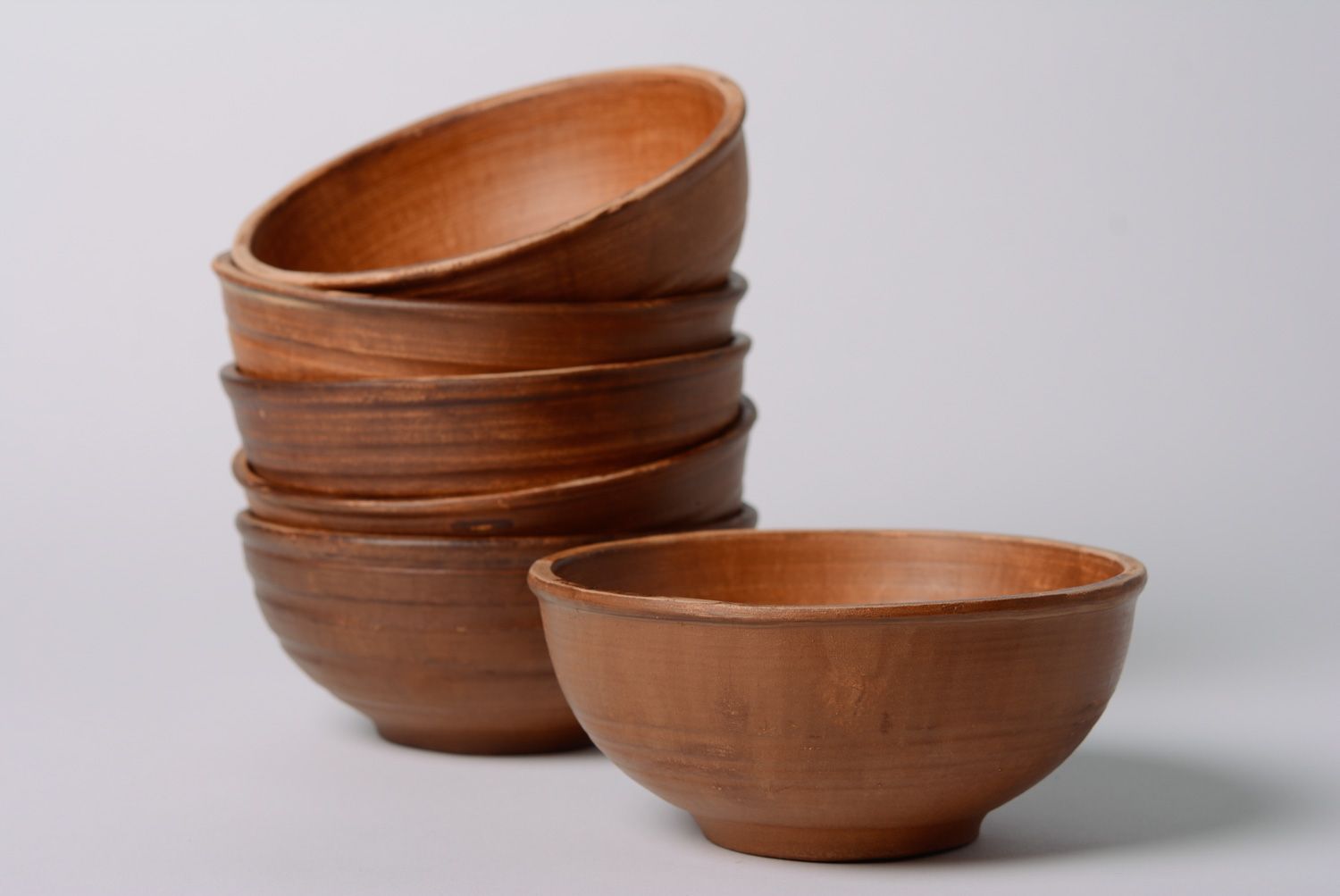 Ciotola in ceramica fatta a mano piatto in argilla in colore marrone 6 pezzi

 foto 1