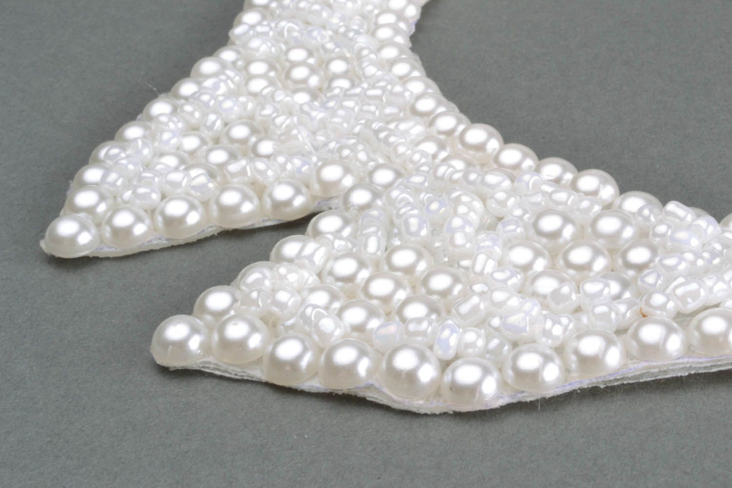 Col en tissu avec perles avec lacets photo 2