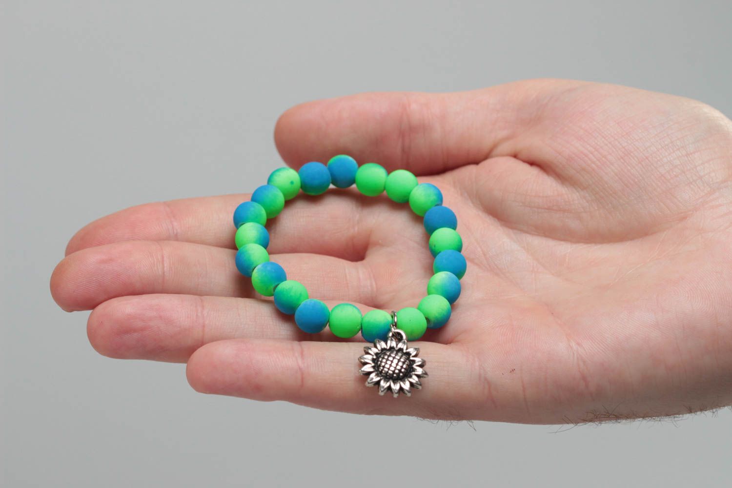 Unusual eye-catching handmade plastic bead bracelet with flower charm stretchy photo 5