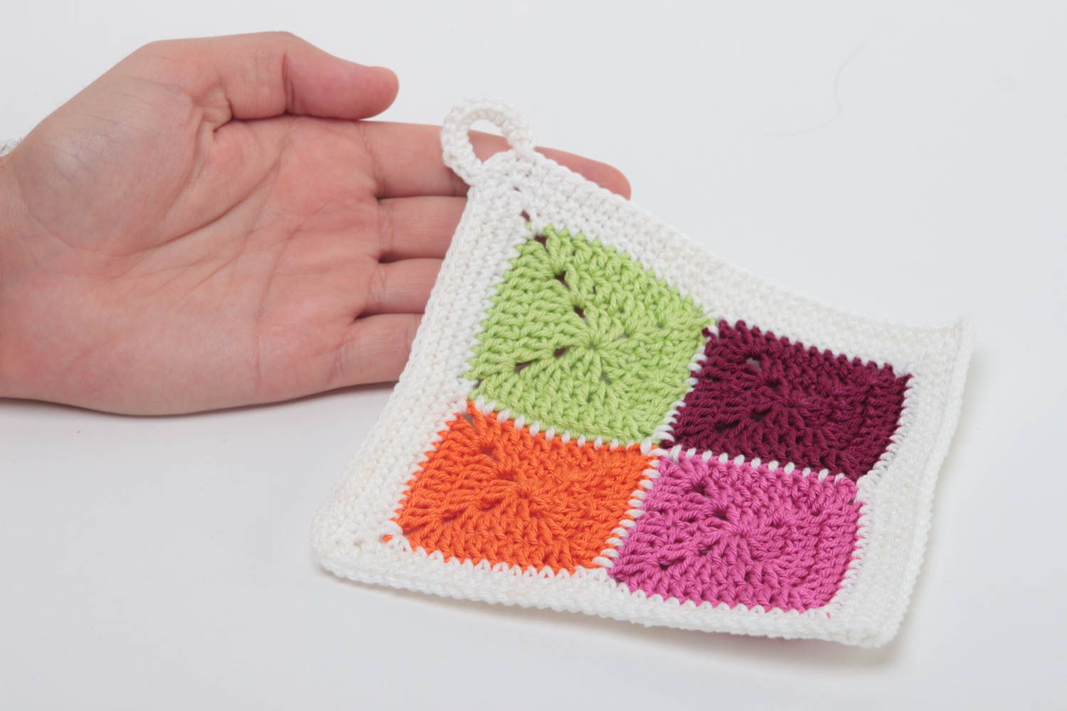 Agarradera al crochet artesanal accesorio de cocina textil para el hogar foto 5