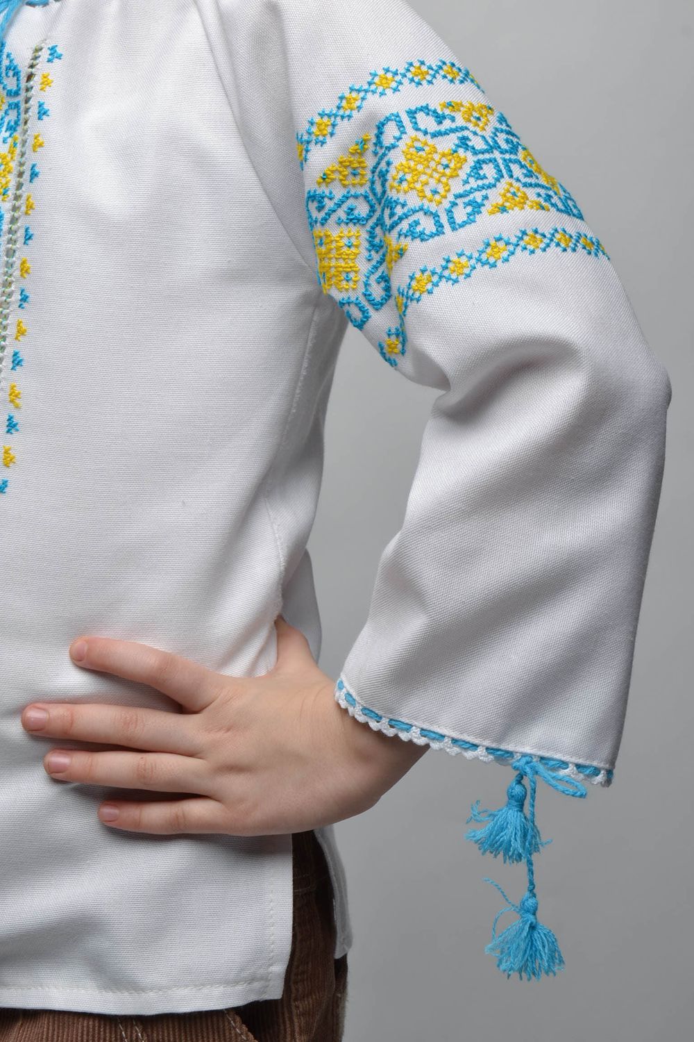Embroidered shirt with long sleeves for 5-7 years old children photo 2