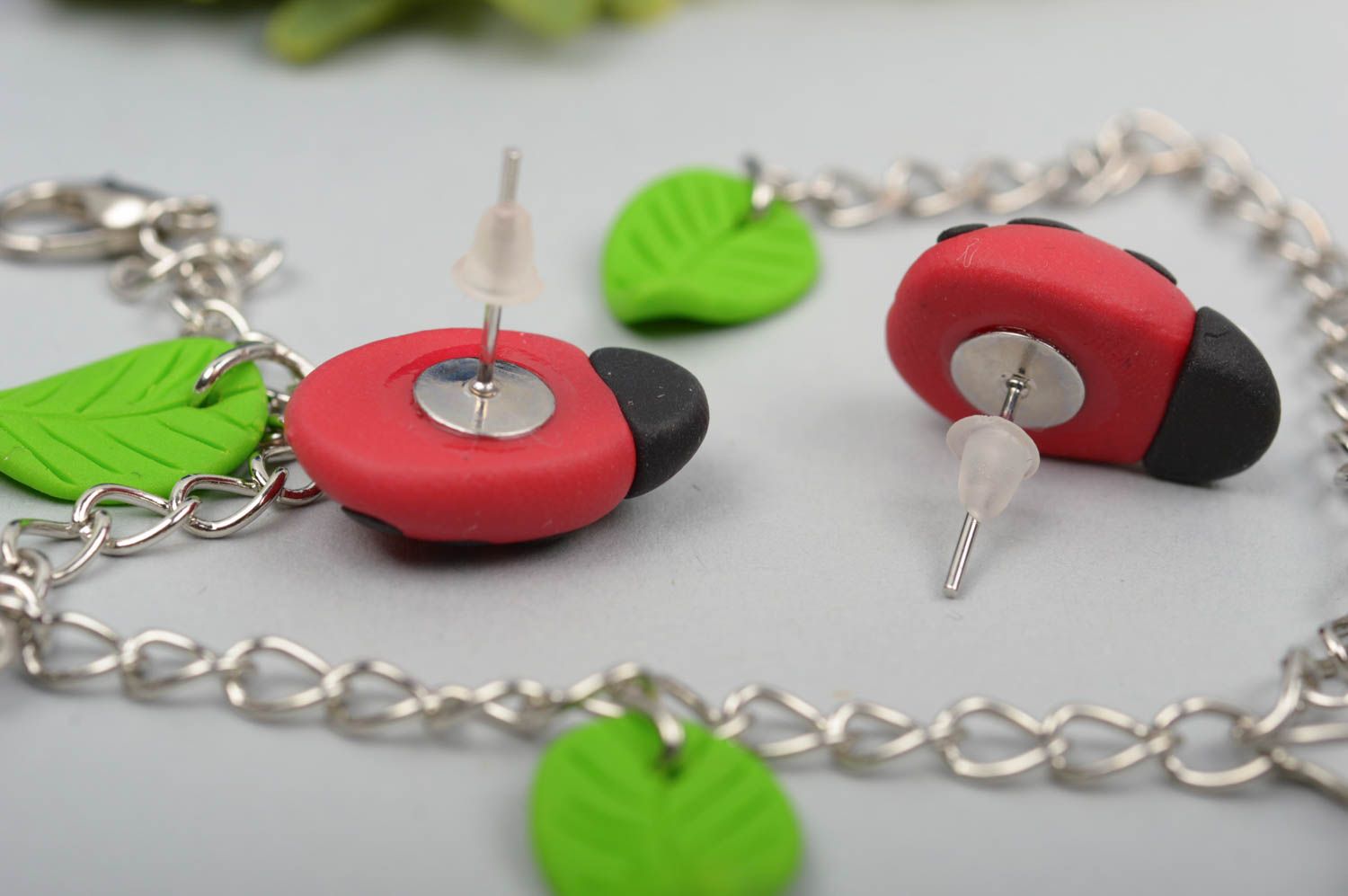 Ladybug stud earrings and chain charm bracelet for a girl photo 3