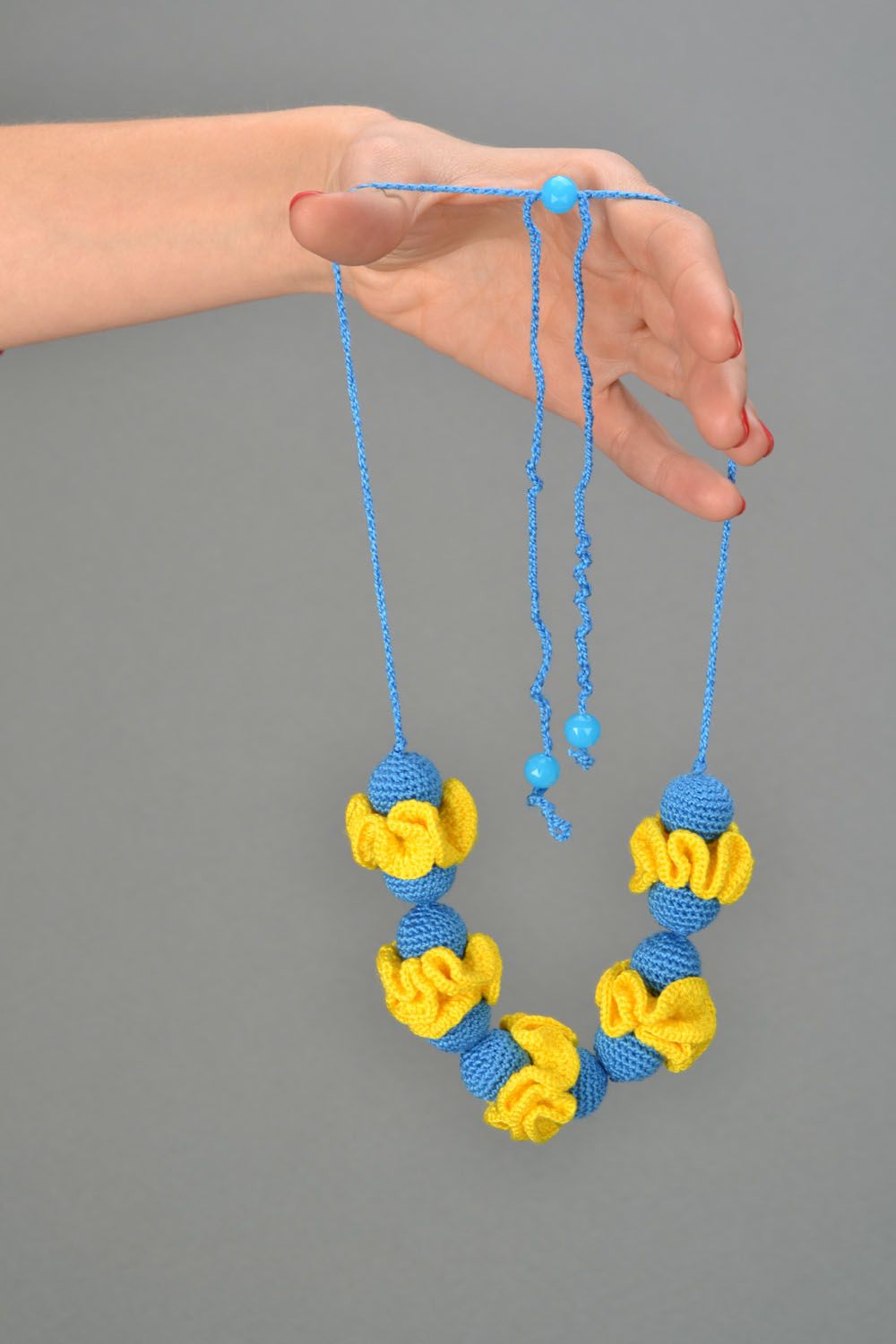 Crochet bead necklace photo 2