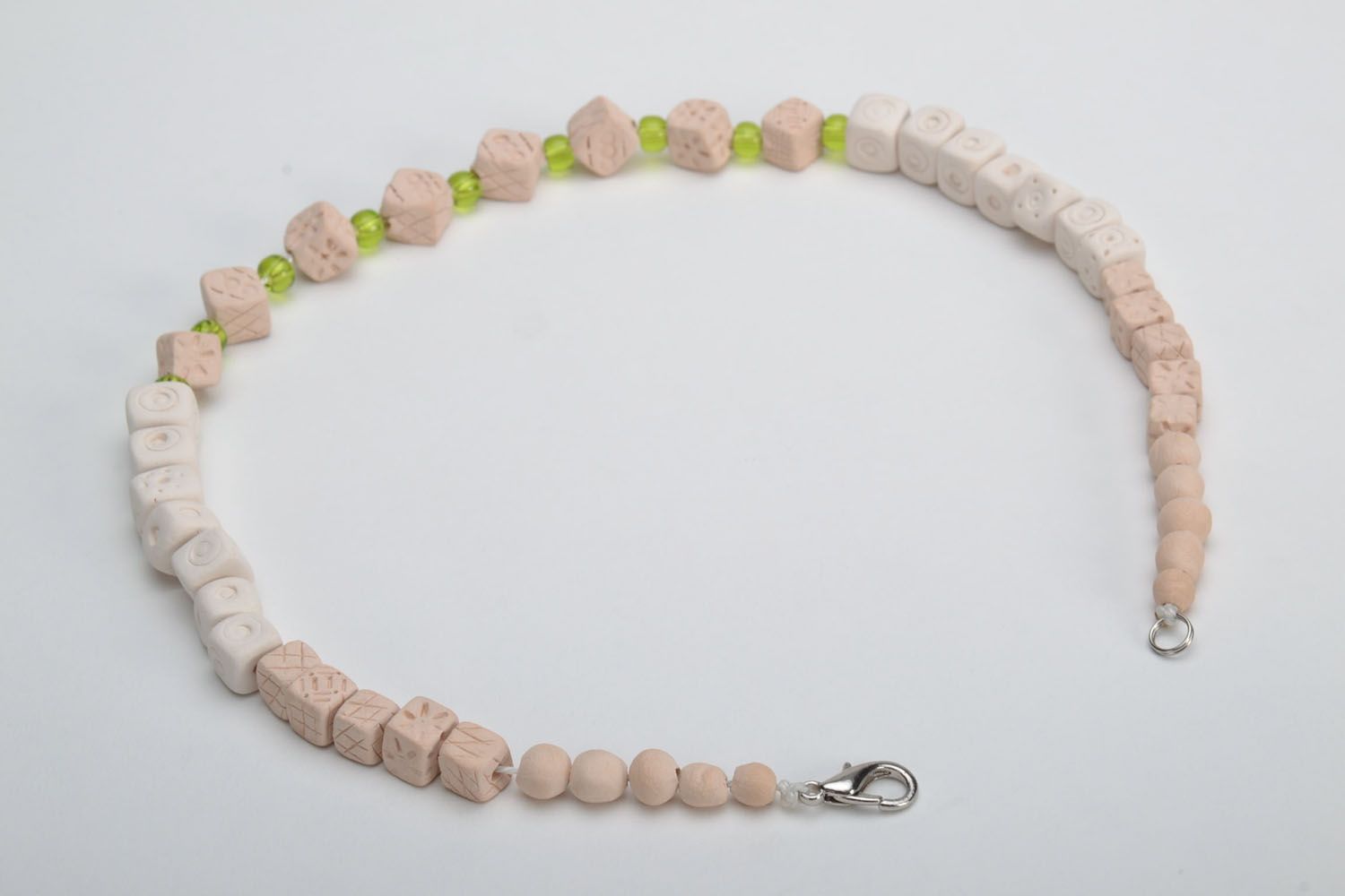 White clay bead necklace photo 5