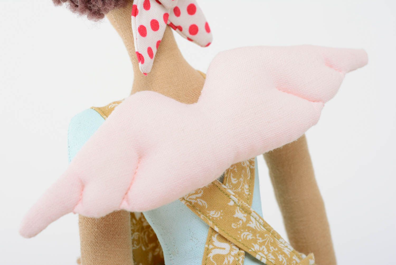 Künstlerisches Kuscheltier Fee aus Leinen und Baumwolle Puppe von Handarbeit foto 3