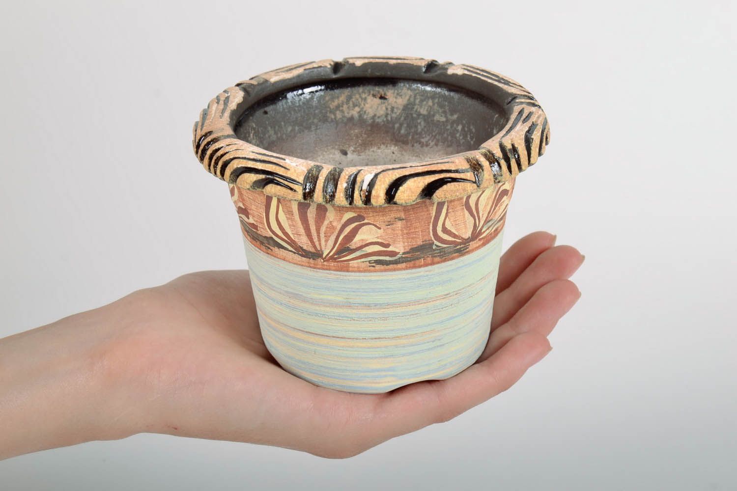 Keramik-Blumentopf mit Untersatz foto 5