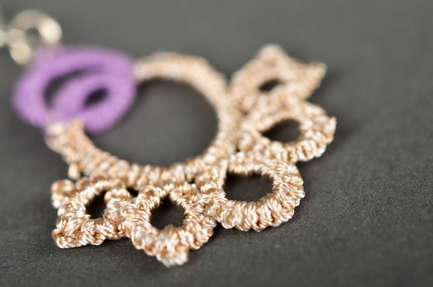 Handmade Occhi Schmuck zarte lange Ohrringe Accessoire für Frauen violett beige foto 4
