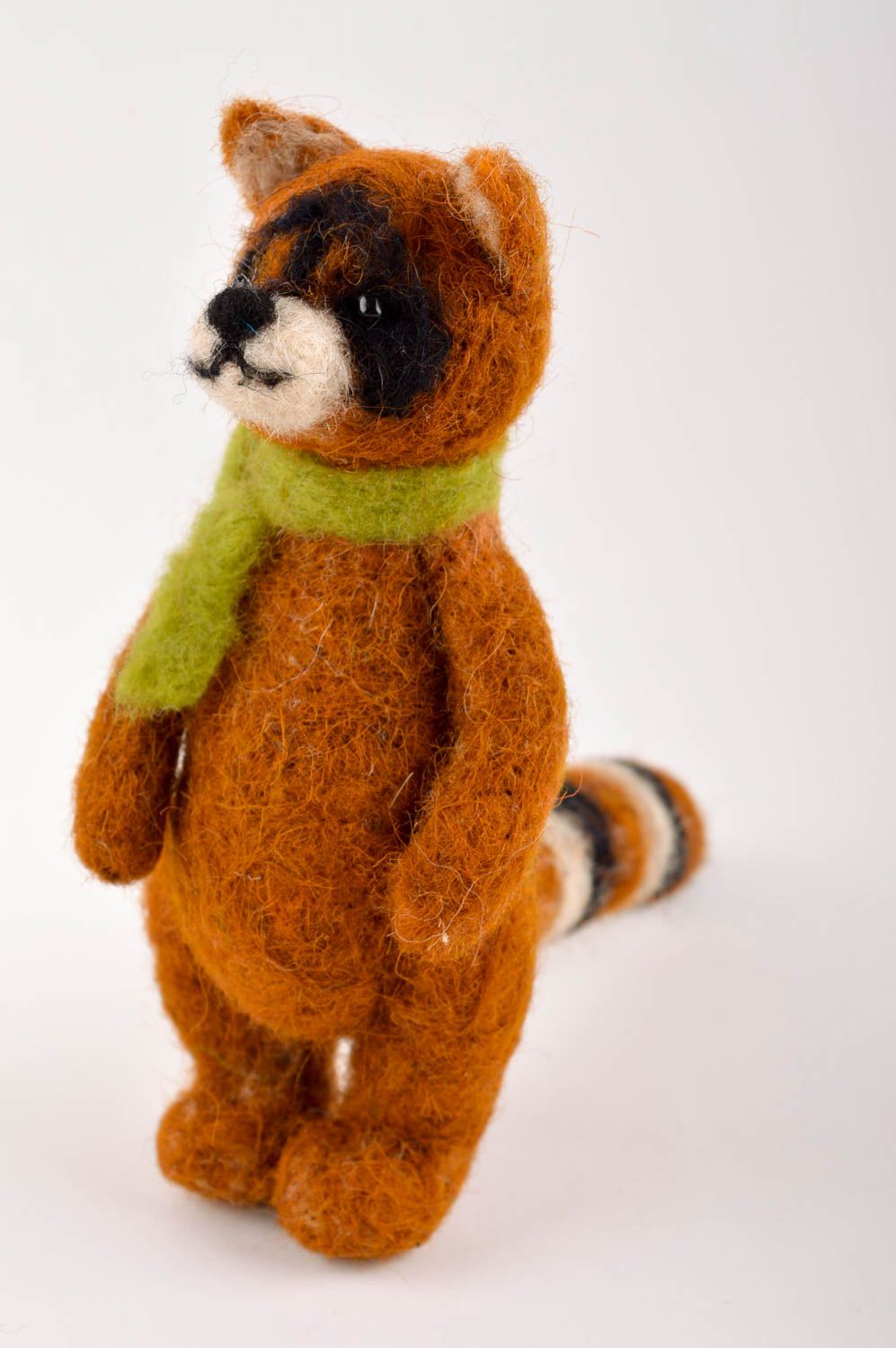 Juguete de fieltro mapache hecho a mano peluche decorativo regalo original para niños foto 2