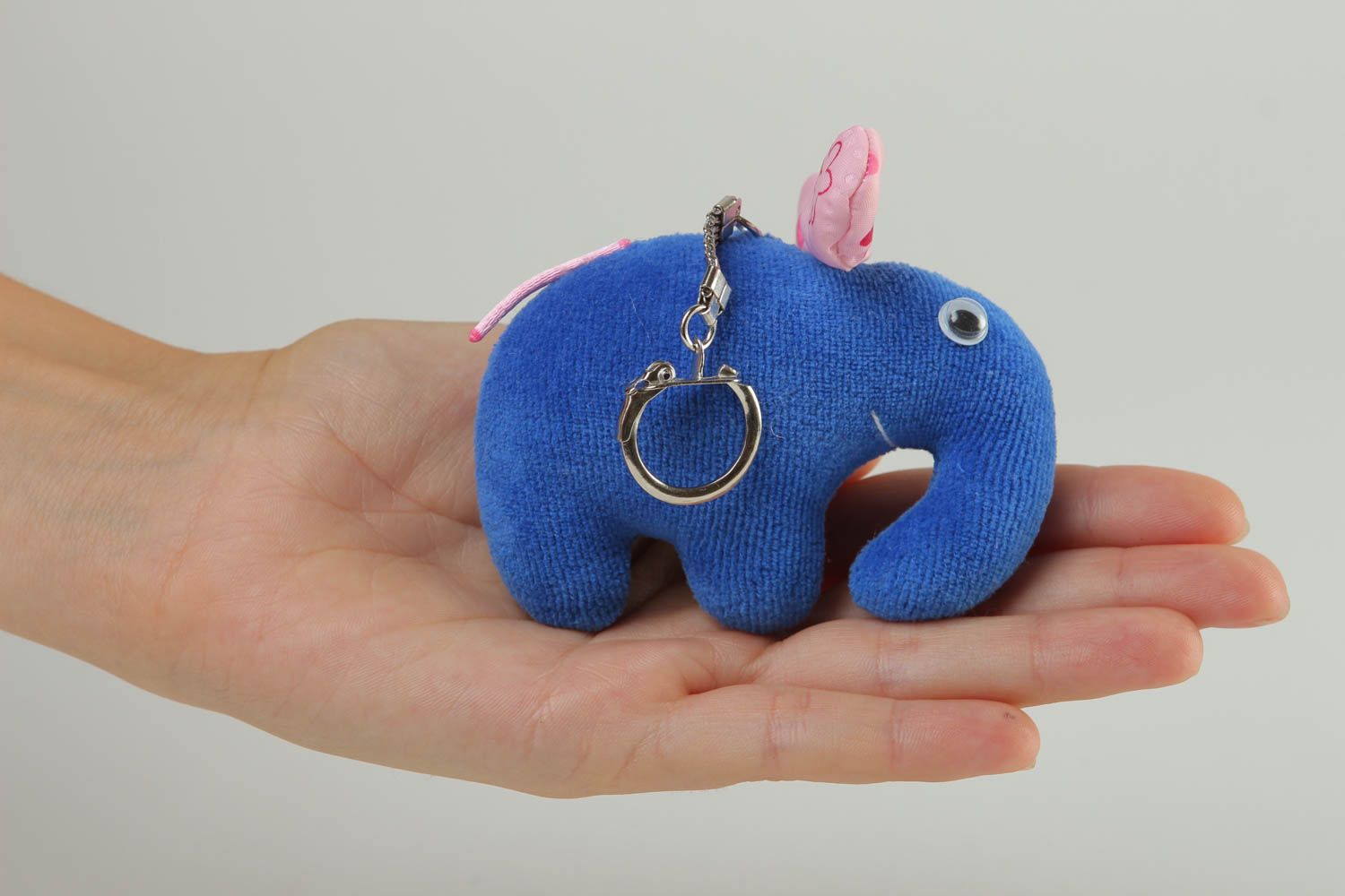 Porte-clé peluche éléphant Porte-clef fait main bleu velours Accessoire pour clé photo 5