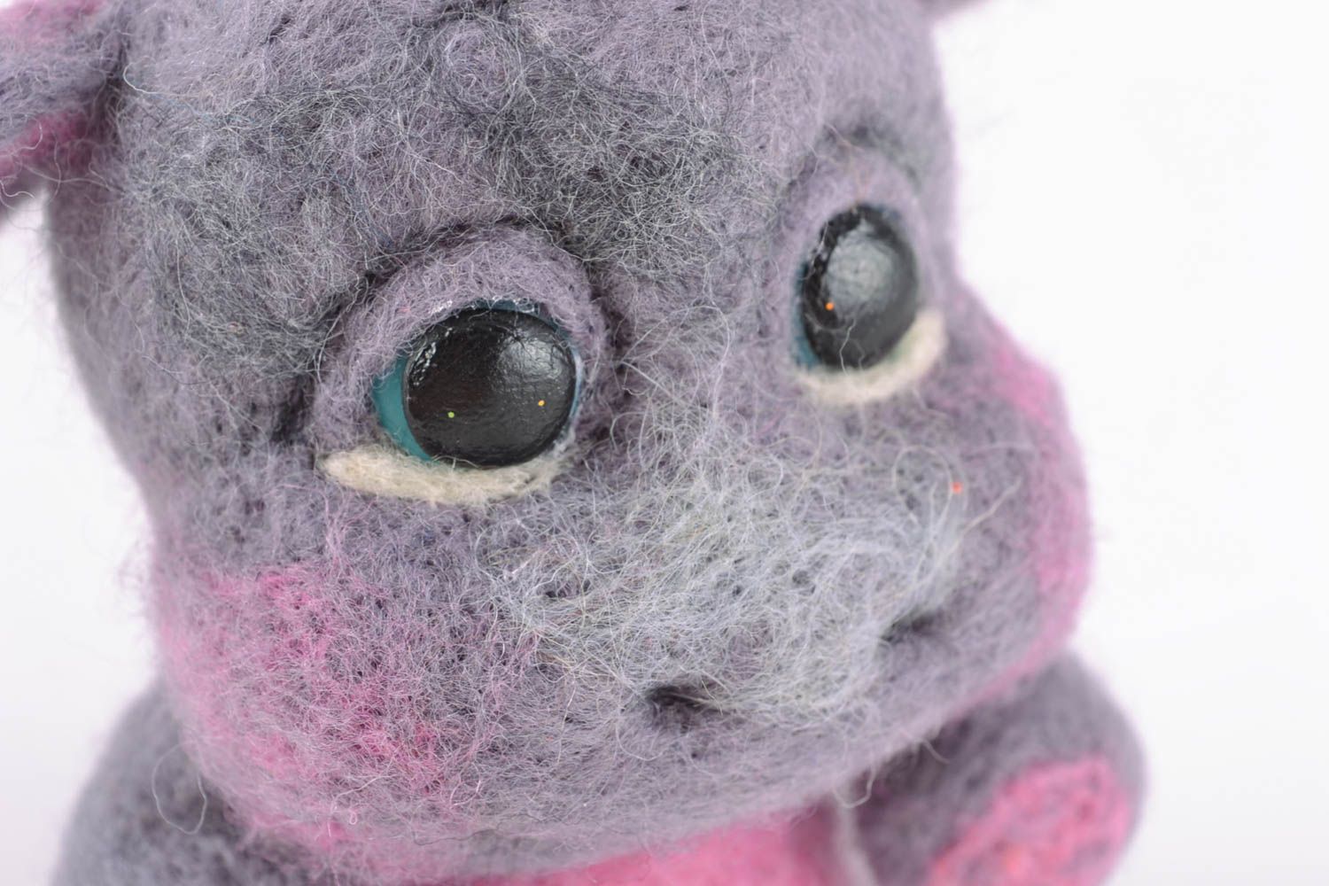 Petit jouet en laine feutrée hippopotame fait main original pour enfant déco photo 4