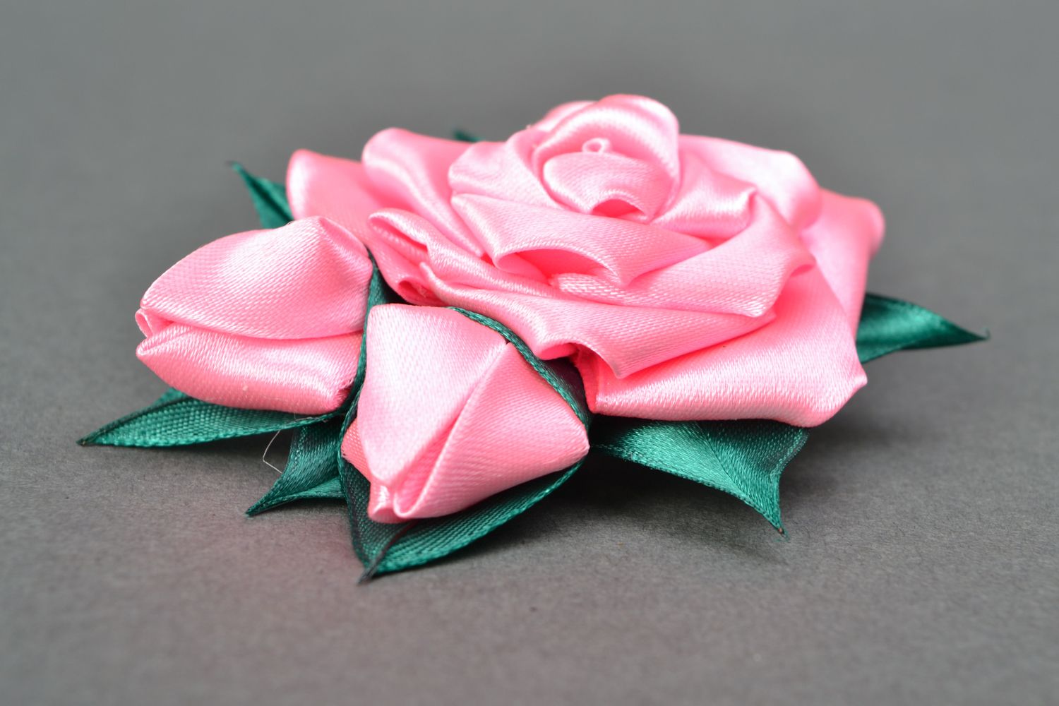 Broche barrette à cheveux fleur rose en ruban de satin faite main photo 5