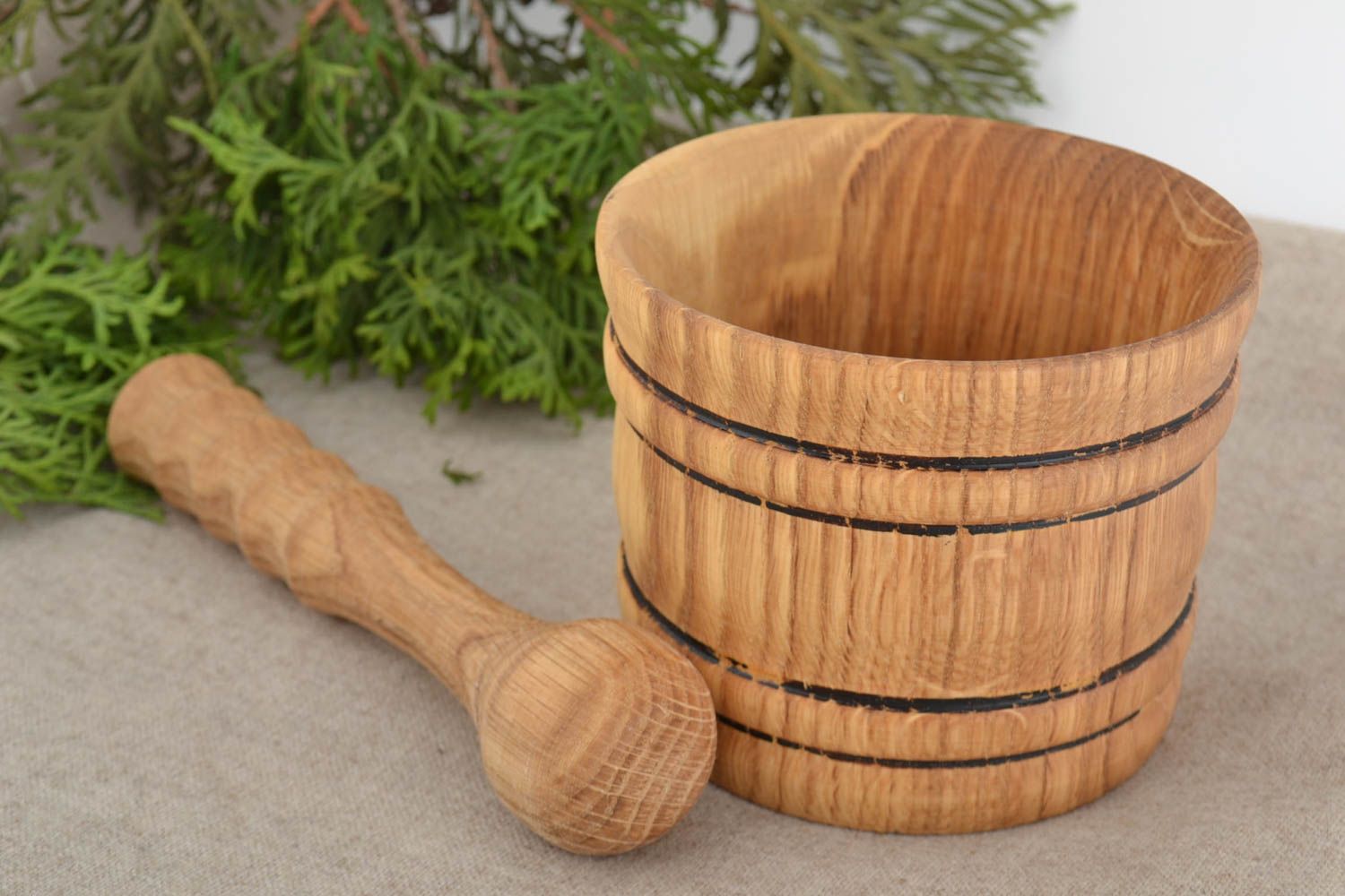 Handmade eco friendly oak wood mortar and pestle for spices grinding for 600 ml photo 1