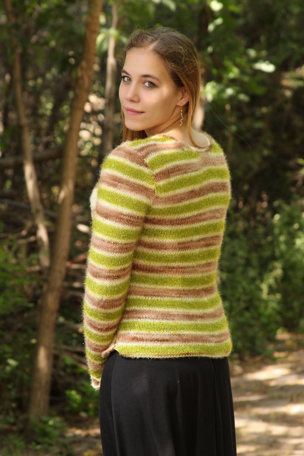 Pull tricoté en dentelle vert clair photo 4