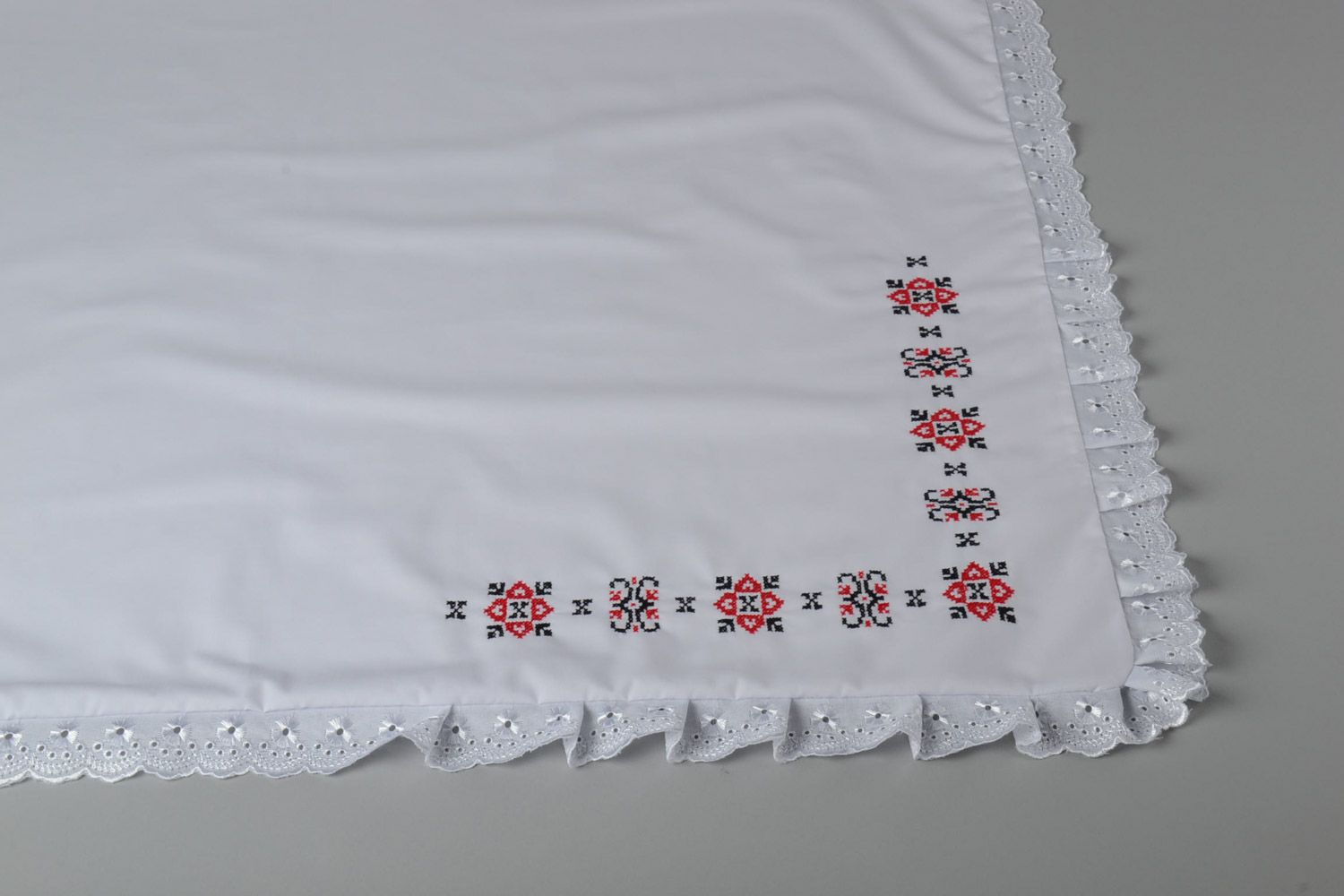 Handmade white cotton baby christening blanket with embroidery and lace photo 3