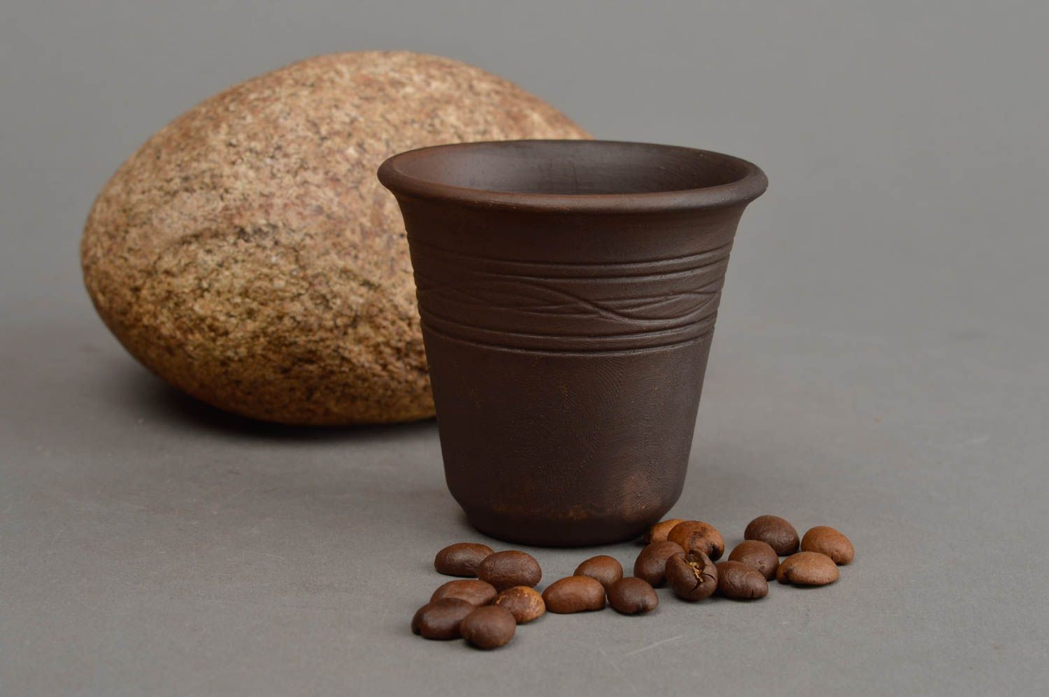 Vaso de chupito hecha a mano elemento decorativo ceramica para cocina  foto 1