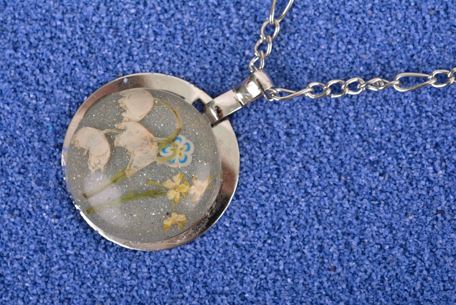 Unusual handmade epoxy pendant with real flowers metal necklace trendy jewelry photo 1