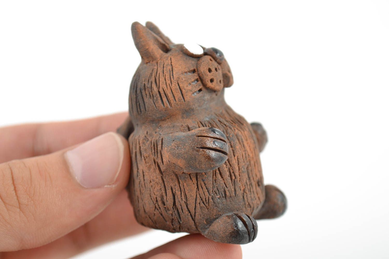 Petite figurine en céramique brune peinte faite main originale en forme de chat photo 2